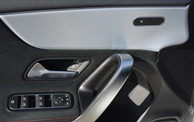 Mercedes-Benz Klasa A cena 179900 przebieg: 16950, rok produkcji 2023 z Leszno małe 79